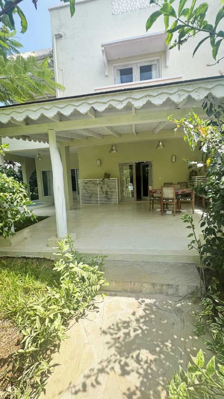 Exterior Lounge of Villa Rebecca in Paparemo Village, Watamu