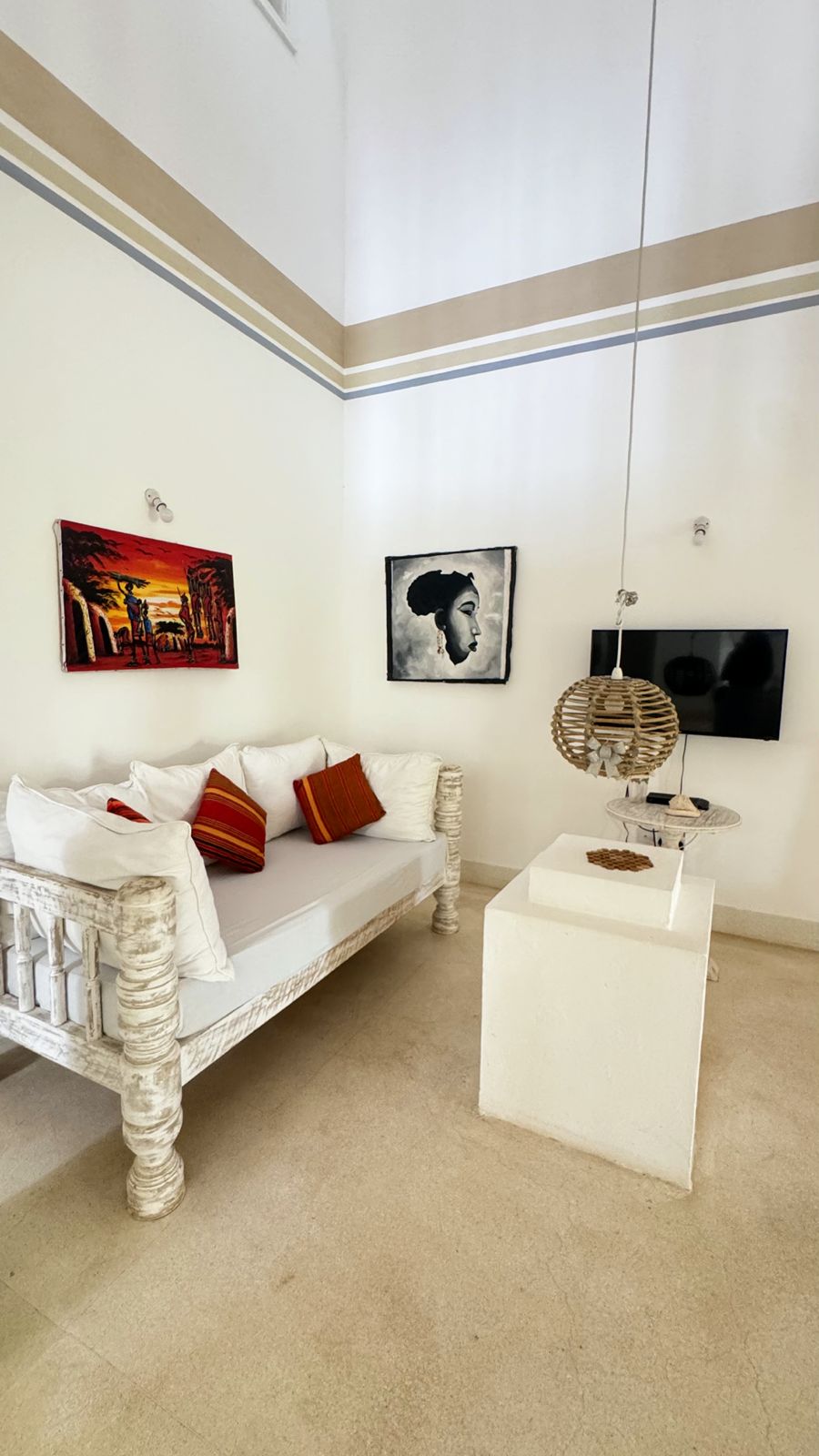 Living room with TV villa Juliana